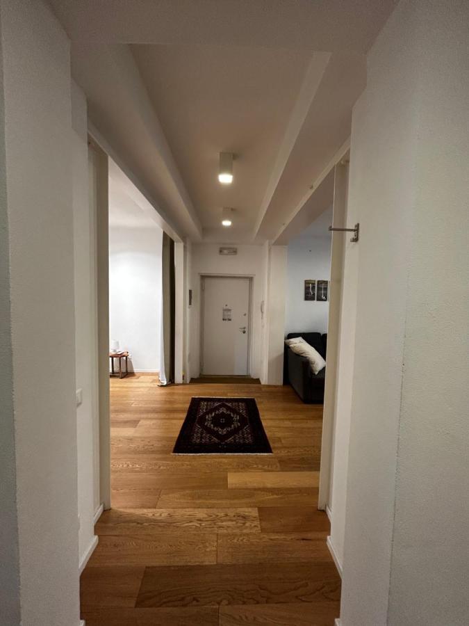 Interno4Home: In Centro Storico Con Posto Auto Ferrara Exterior foto