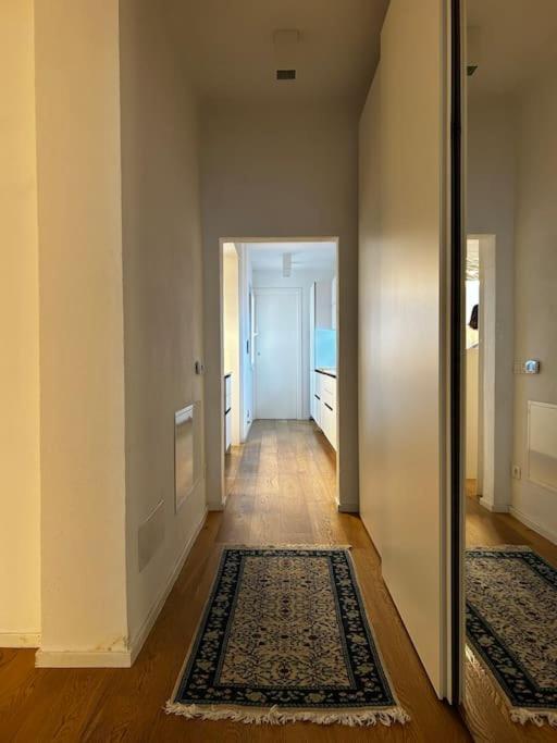 Interno4Home: In Centro Storico Con Posto Auto Ferrara Exterior foto